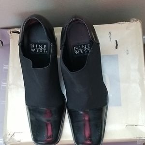 9&Co Stretch Ankle Bootie